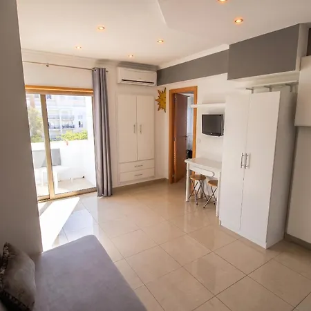 Comfortable In - 20 M² - Pleasant Balcony * Αλμπουφέιρα