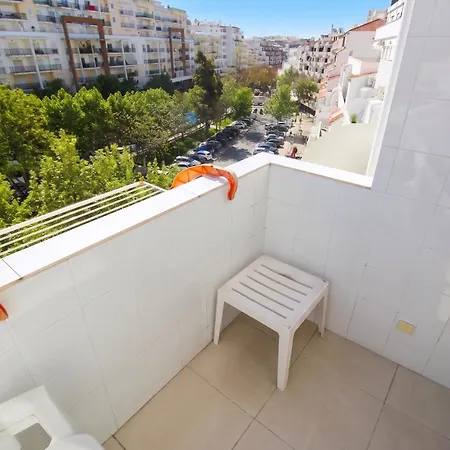 公寓 Comfortable In - 20 M² - Pleasant Balcony