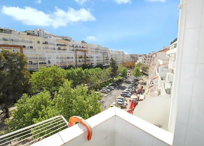 Comfortable In - 20 M² - Pleasant Balcony 公寓